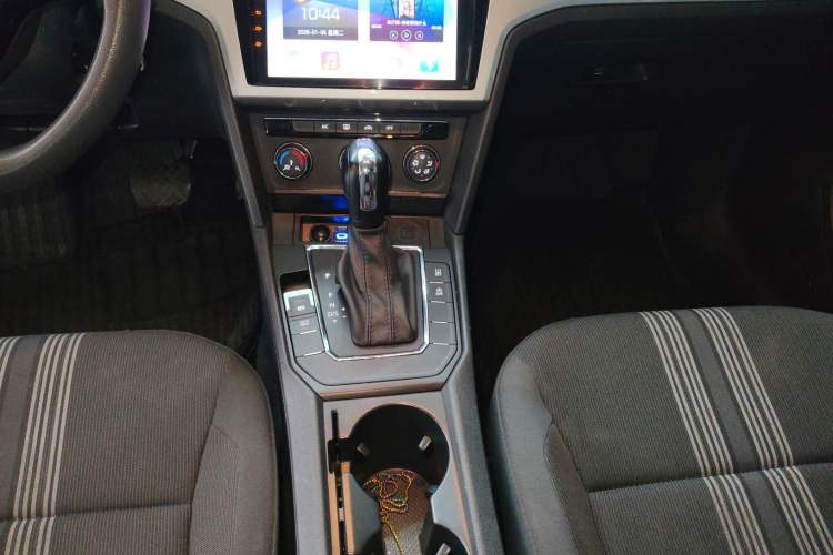 Used Volkswagen Lamando 2017 230TSI DSG Fashion Edition
