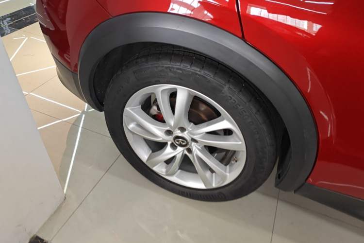 Used Infiniti QX30 2017 1.6T Two-Wheel-Drive Sport Edition