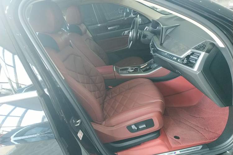 Used BMW X5 2023 xDrive 30Li M Sport Package