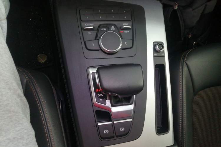 Used Audi Q5L 2020 Revised 40 TFSI Prestige Edition
