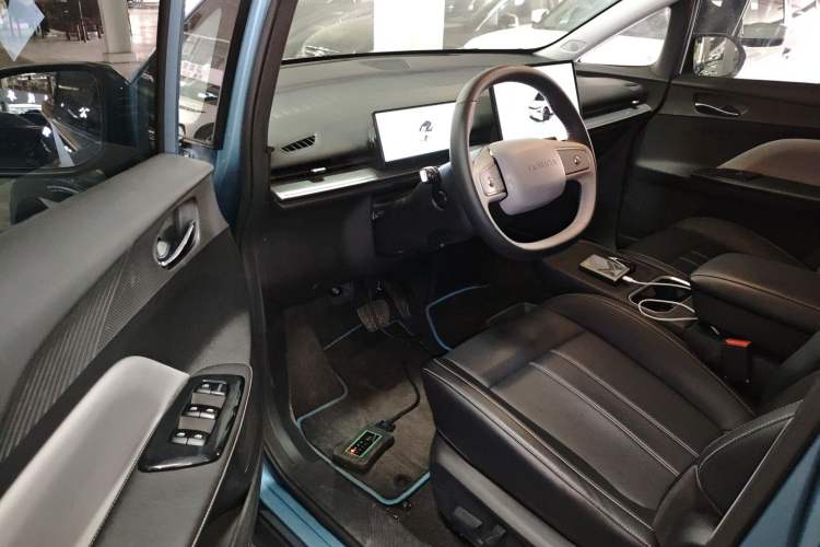 Used Venucia VX6 2025 Large Flat-Layout 520 Pro