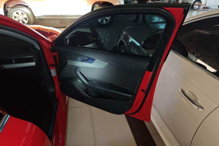 Used Audi A4L 2018 30th Anniversary Edition 40 TFSI Trendy Model
