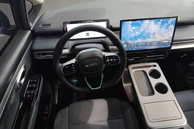 Used AION Y 2023 Plus 610 Enjoy Edition
