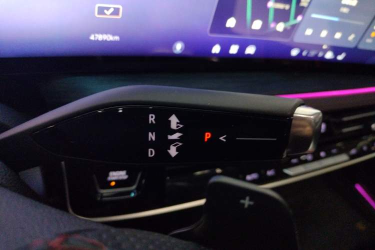 Used Buick Century 2023 2.0T Six-Seater Yinshi Edition
