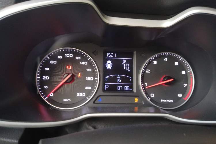 Used MG ZS 2018 1.5L Automatic Luxury Edition China V Standard
