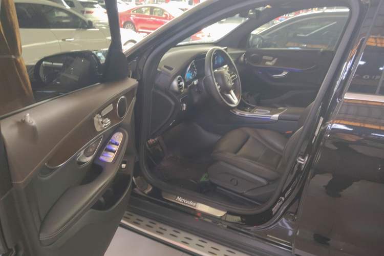 Used Mercedes-Benz GLC 2020 GLC 300 L 4MATIC Dynamic Edition