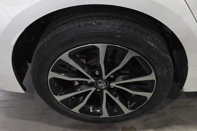 Used Toyota Levin 2022 Dual-Motor 1.8H E-CVT Sport Edition
