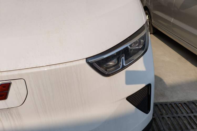 Used Wuling Yangguang 2024 300KM Comfort Version Passenger Van 75kW