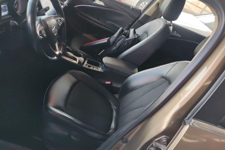 Used Buick Verano 2015 Sedan 20T Dual-Clutch Leading Model
