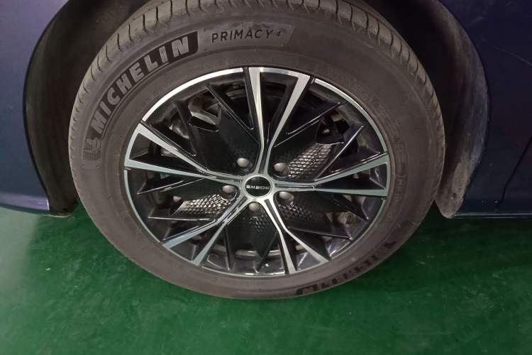 Used Roewe iMAX8 2023 400TGI Comfort Edition