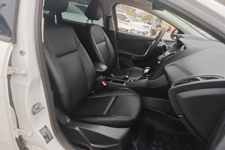 Used Ford Focus 2017 Hatchback 1.6L Automatic Comfort Plus SmartDrive Edition