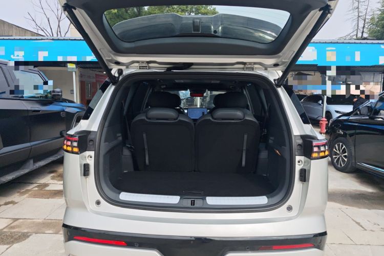 Used  eπ008 2024 210Max Range-Extended Version 6 Seats