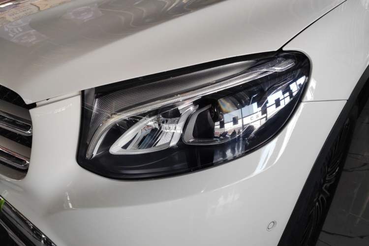 Used Mercedes-Benz GLC 2019 GLC 200 4MATIC
