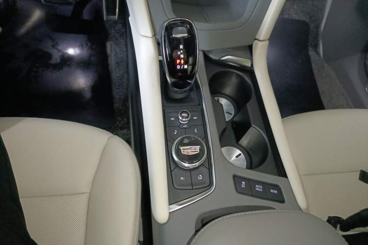 Used Cadillac XT5 2022 2.0T Four-Wheel Drive Luxury Version (Hummingbird Edition)
