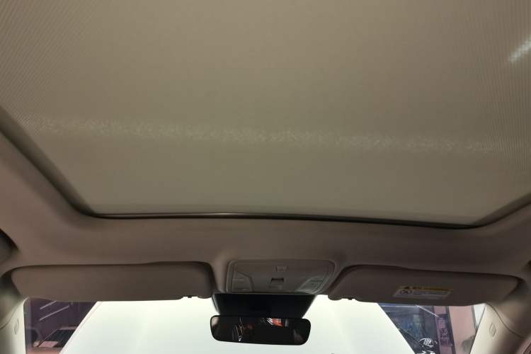 Used Hongqi HS5 2022 Facelifted Version 2.0T Smart Connect Flagship All-Wheel-Drive Edition
