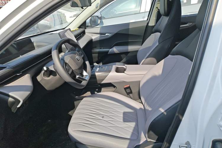 Used Changan Eado PHEV 2025 Smart New Blue Whale 145KM Battleship Edition