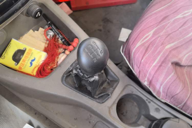 Used Wuling Rongguang V 2015 1.2L Base Version