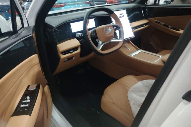 Used  L7 2025 EM-i 115km Long-Range Version
