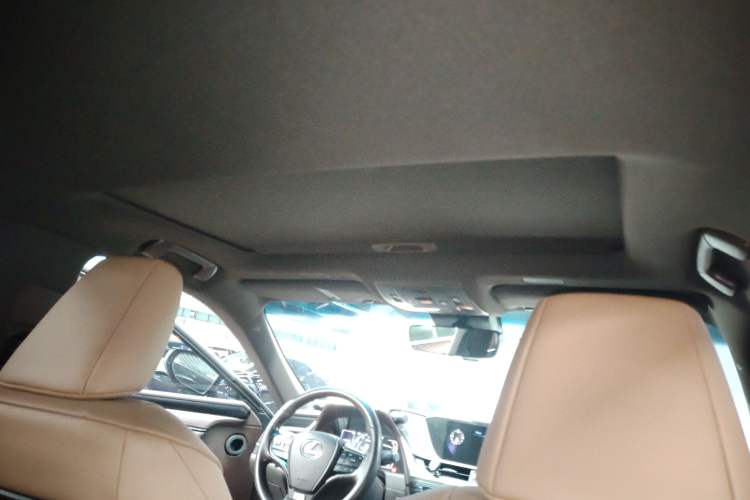 Used Lexus ES 2020 260 Excellence Edition
