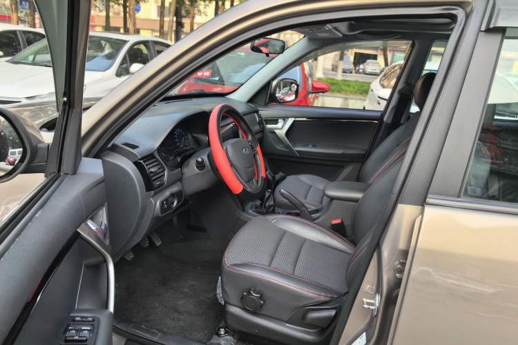 Used Chery Tiggo 3 2016 1.6L Manual ZhiShang Edition