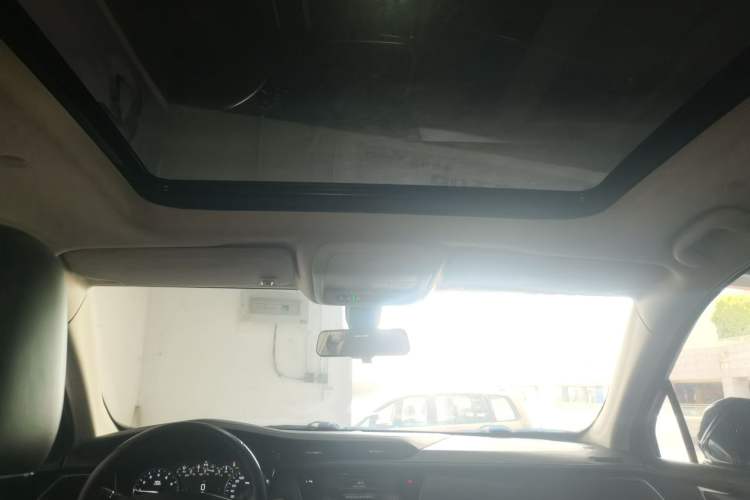 Used Cadillac XT5 2018 25T Luxury Model
