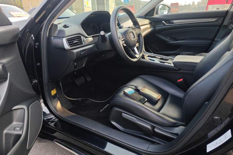 Used Honda Accord 2018 230TURBO Comfort Version National V
