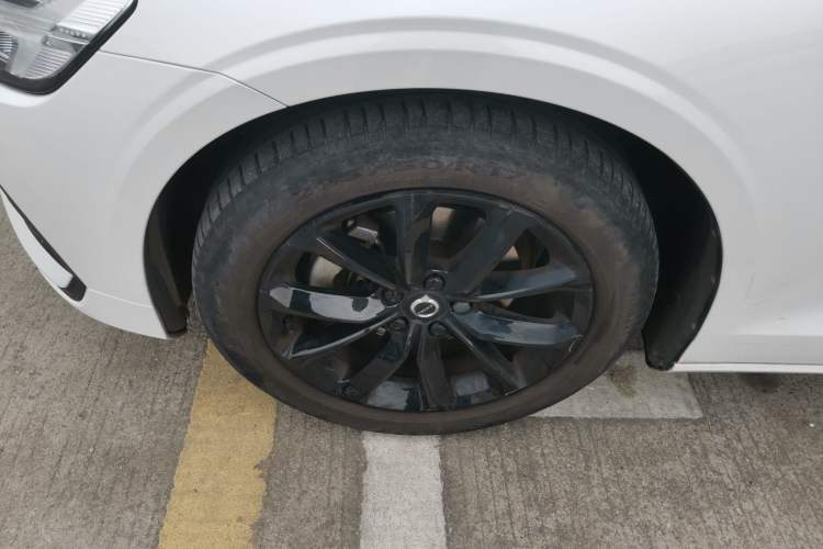 Used Volvo S60 2021 T4 Zhiyi Luxury Edition
