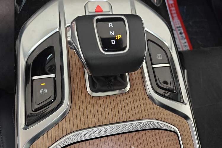 Used Hongqi E-HS9 2022 690 km Range Flagship Edition 7-Seater
