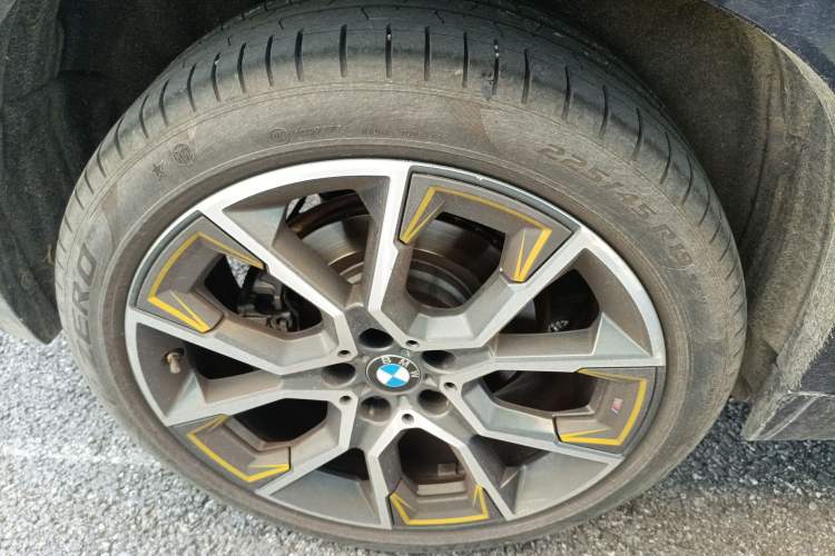 Used BMW X2 2023 xDrive 25i Shining Edition
