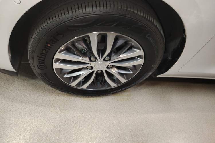 Used Buick GL8 2022 ES Landtrek 653T Luxury Edition
