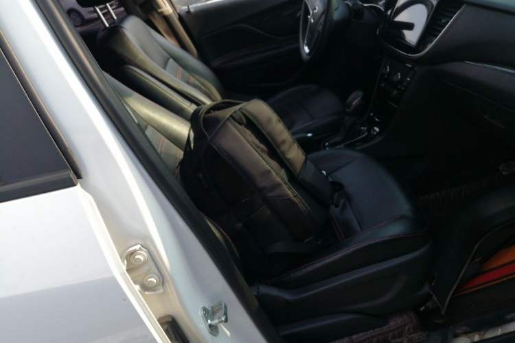 Used Buick Encore 2017 18T Automatic Two-Wheel Drive Urban Fashion Model