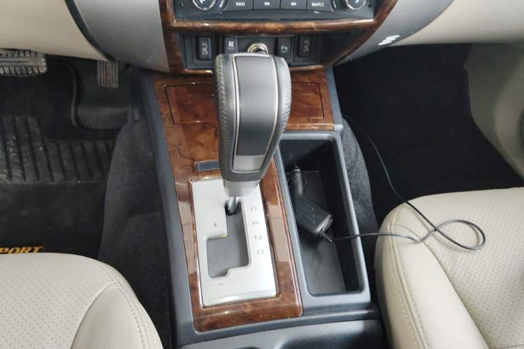 Used Mitsubishi Pajero Sport 2013 3.0L Automatic Two-Wheel Drive Luxury Edition
