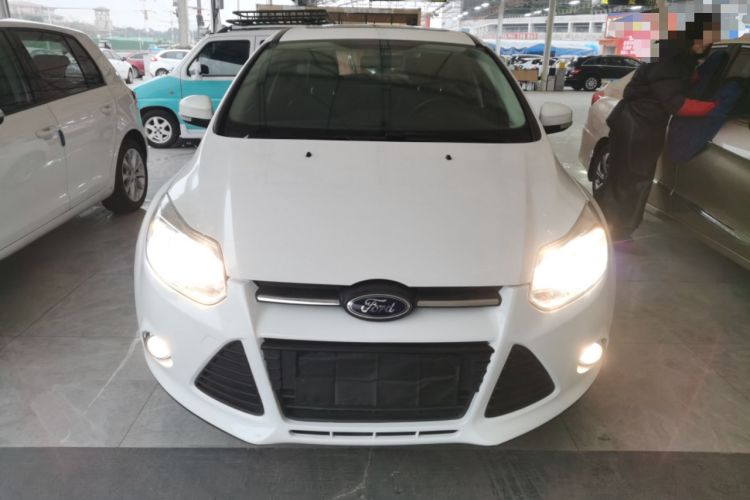 Used Ford Focus 2012 Hatchback 1.6L Automatic Fashion Edition