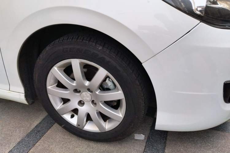 Used Peugeot 308 2014 Enjoy Edition Classic 1.6L Automatic Premium Model