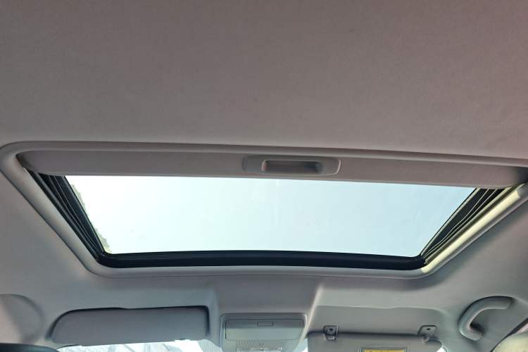 Used Peugeot 3008 2015 1.6THP Automatic Classic Edition
