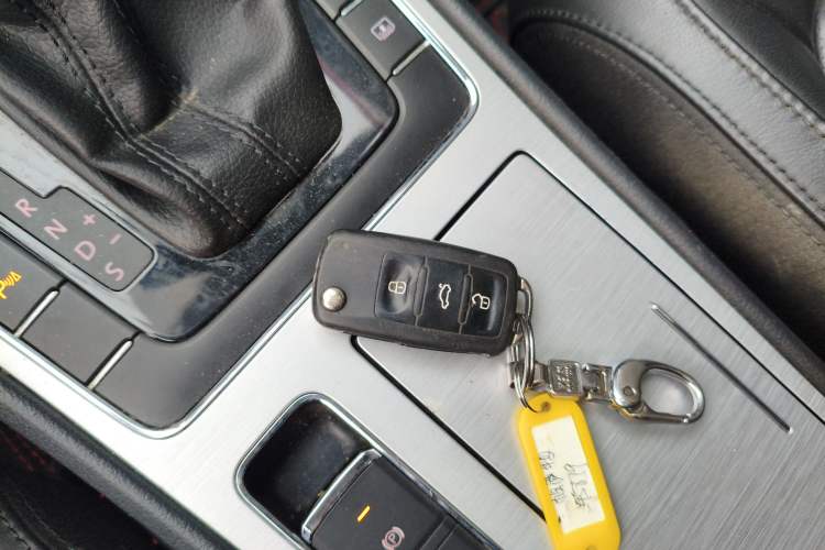 Used Volkswagen Passat 2015 1.8TSI DSG Prestige Edition
