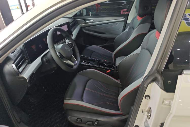 Used Volkswagen Lamando 2022 Lavida L 280TSI DSG Cool & Spicy Edition