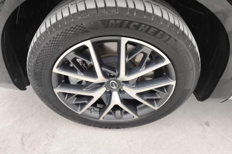 Used GAC Trumpchi ES9 2024 PHEV with 143 km Max