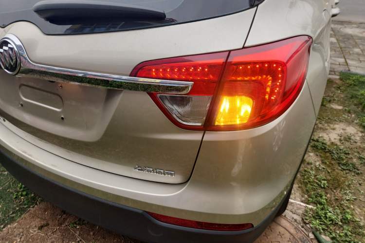 Used Buick Envision 2015 20T Two-Wheel-Drive Leading Model
