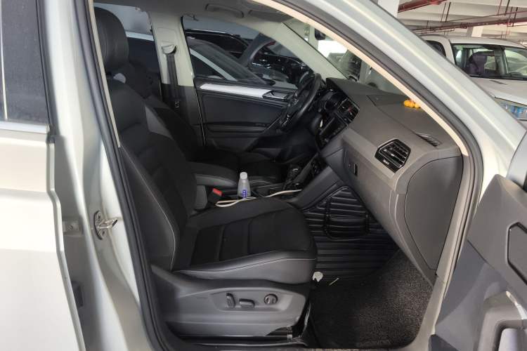 Used Volkswagen Tiguan L 2017 330TSI Automatic Two-Wheel Drive Luxury Edition