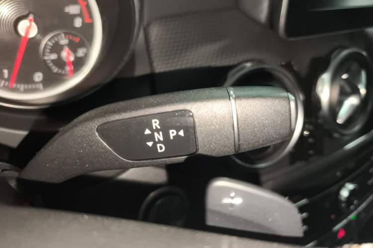 Used Mercedes-Benz GLA 2017 GLA 200 Fashion Model
