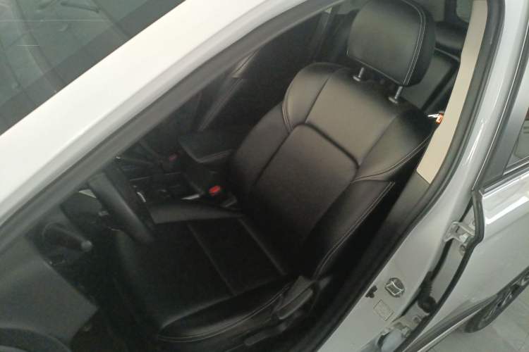 Used Mitsubishi Outlander 2020 2.0L Two-Wheel Drive Comfort Edition 5 Seats
