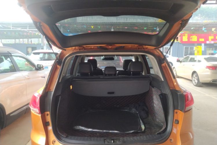 Used Zotye Domy X5 2017 Upgraded Model 1.5T Manual Luxury Edition
