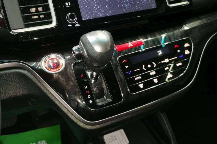 Used Honda Elysion 2019 2.0L Hybrid Luxury Edition