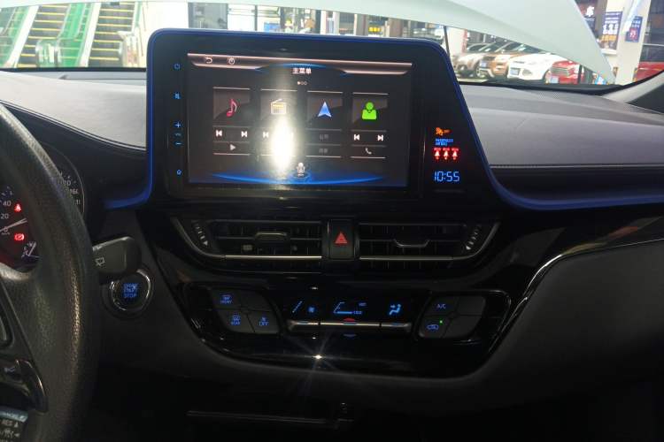 Used Toyota C-HR 2018 2.0L Leading with Sunroof China VI Standard
