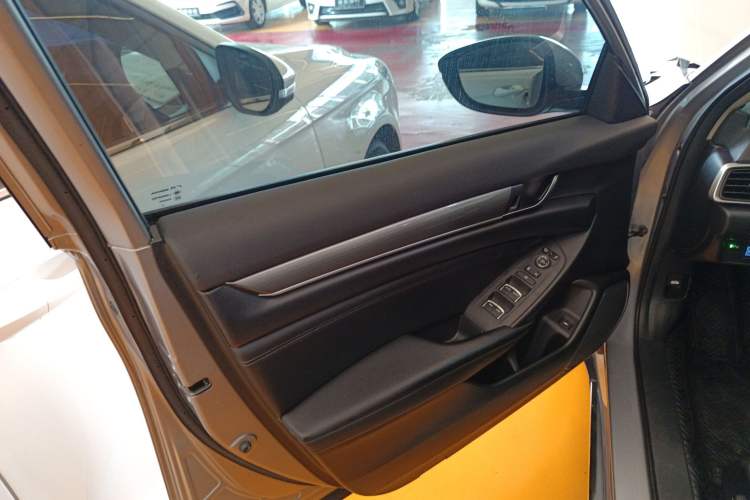 Used Honda Accord 2018 Rui Hybrid 2.0L Rui Ling Edition China VI
