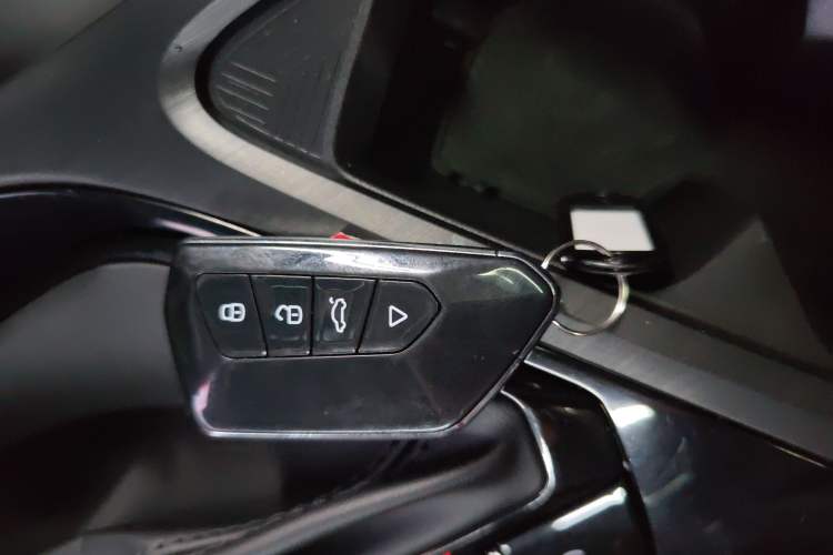 Used Roewe i5 2021 Revised Version 1.5L CVT Diamond Edition
