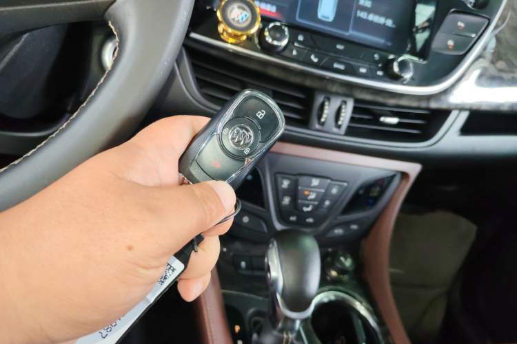 Used Buick Envision 2015 20T Two-Wheel-Drive Elite Model
