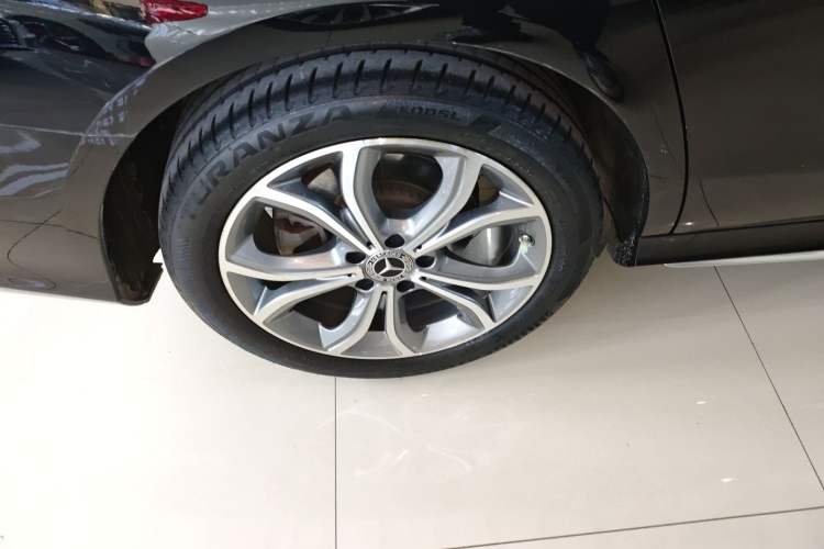 Used Mercedes-Benz E-Class 2021 E 300 L Sporty and Stylish Model
