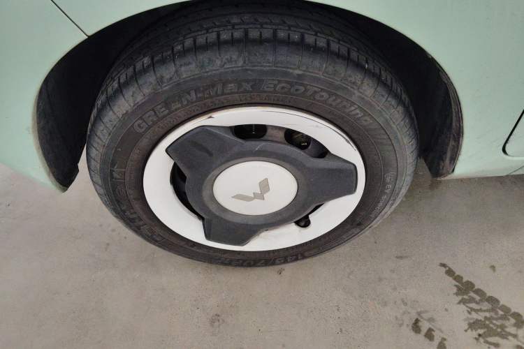 Used Wuling Hongguang MINIEV 2021 Macaron Fashion Model Lithium Iron Phosphate